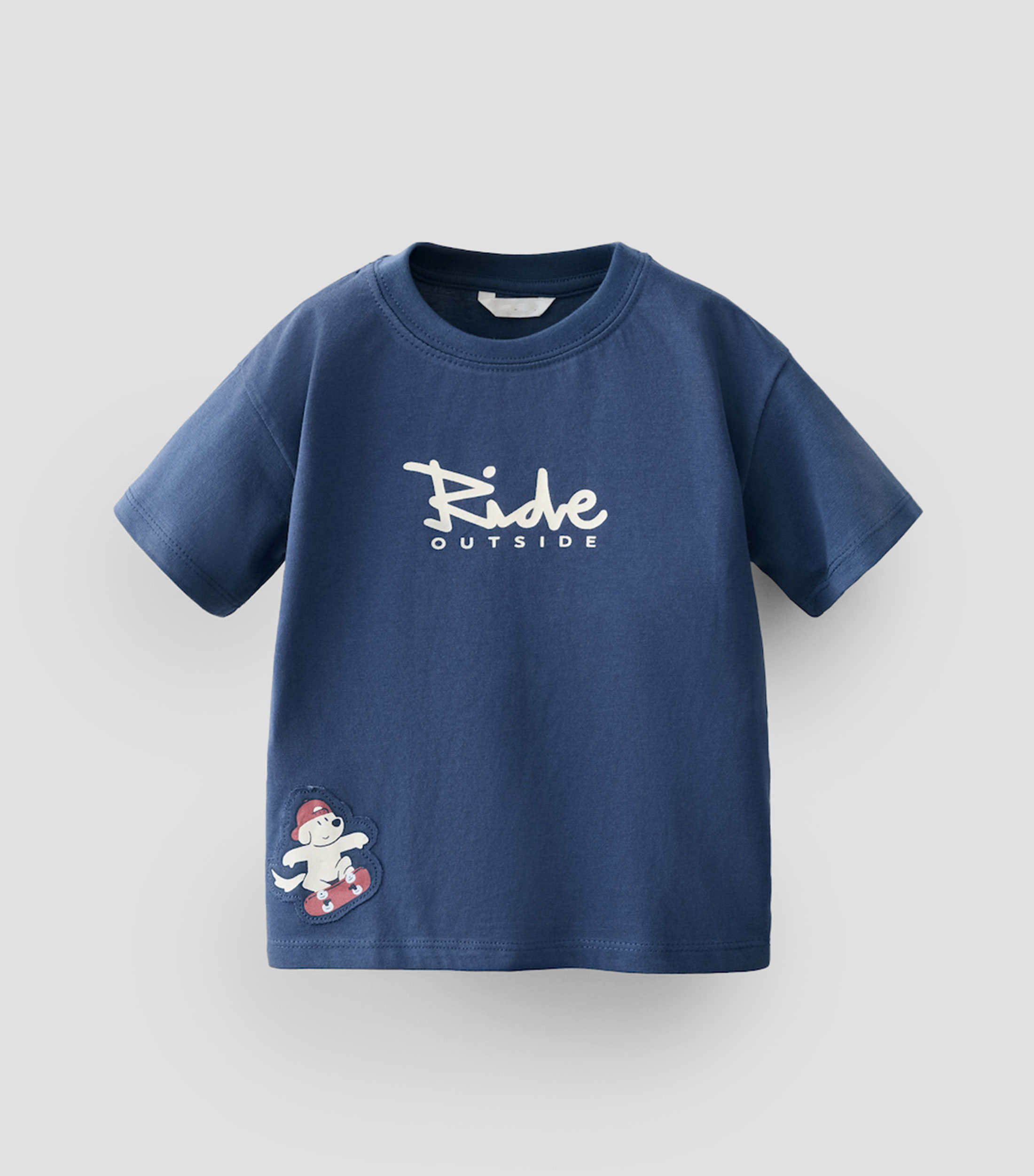 Playera con estampado Bebe